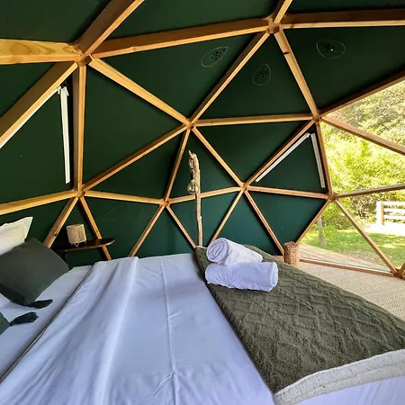 Le Dome En Seine, Proche Giverny Moisson